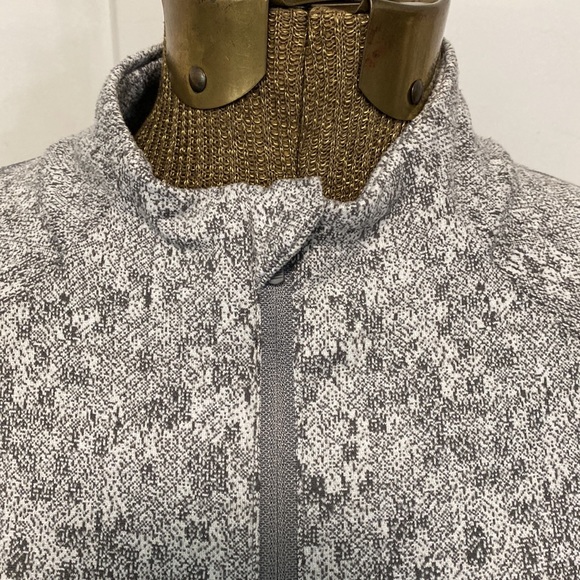 GYMSHARK WORKOUT TOP MEDIUM - Picture 4 of 16